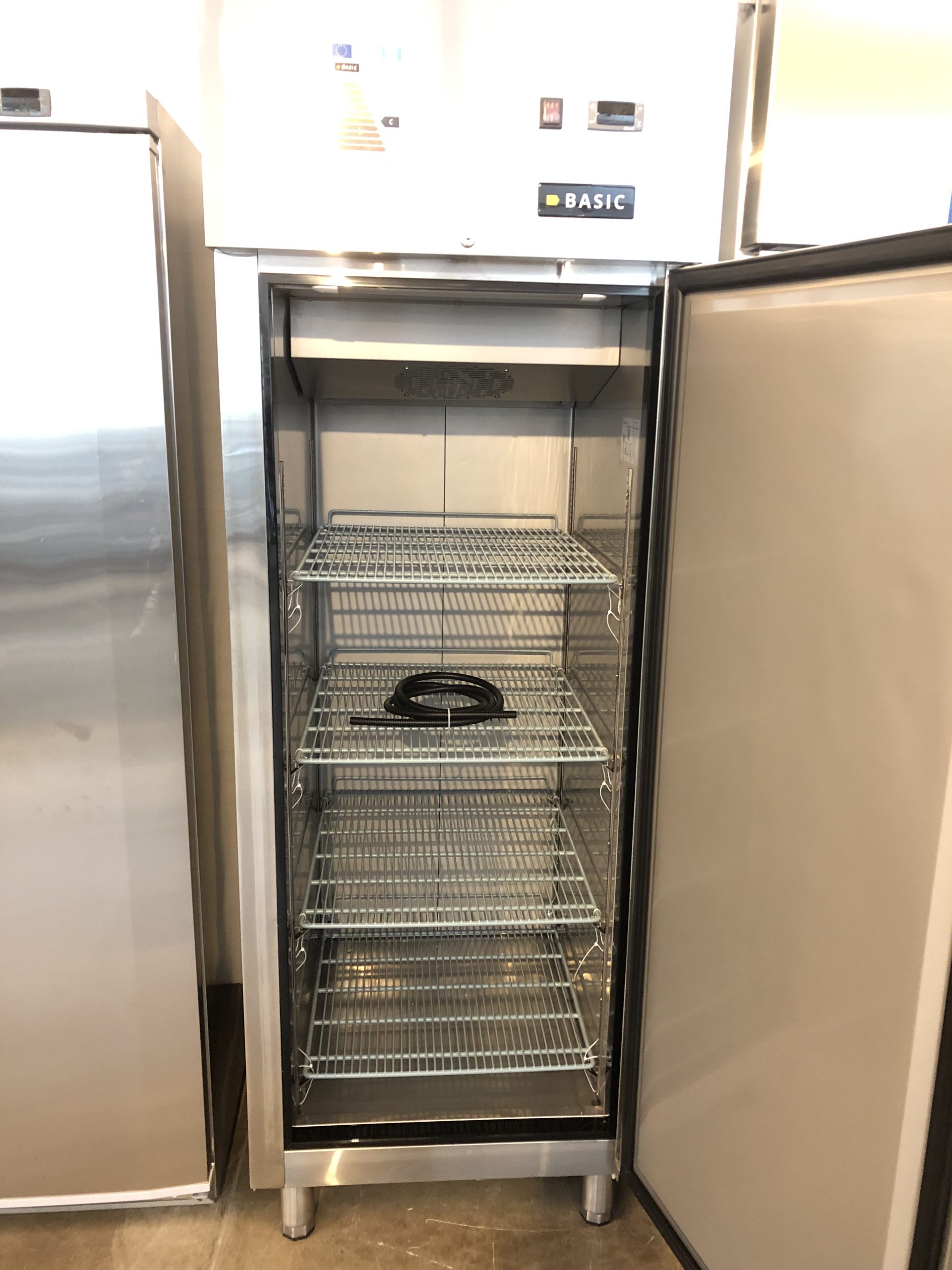 Industrikøleskab, Basic RP7, Godt til prisen Industrikøleskab, Basic RP7, Godt til prisen